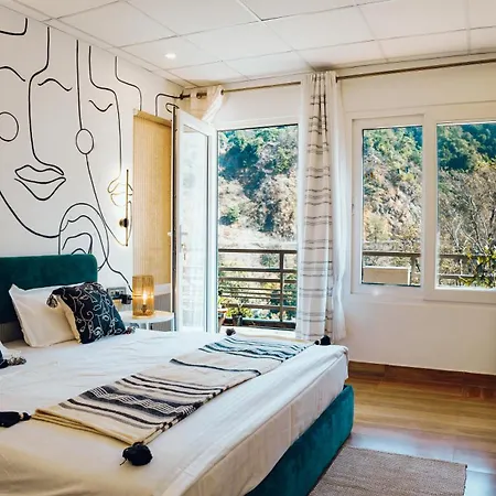 Art Bliss Hostel Rishikesh Exterior photo