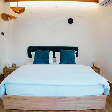 Art Bliss Hostel Rishikesh Exterior photo