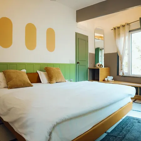 Art Bliss Hostel Rishikesh Exterior photo